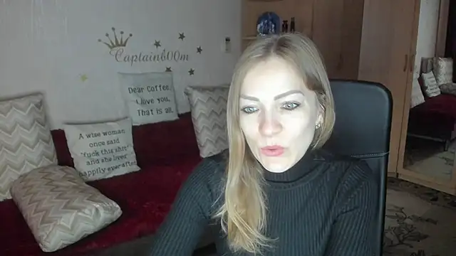 Tiffany Bates online show from 4, 10, 2025