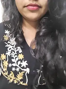 Miss Rose   online show from 11, 10, 2025