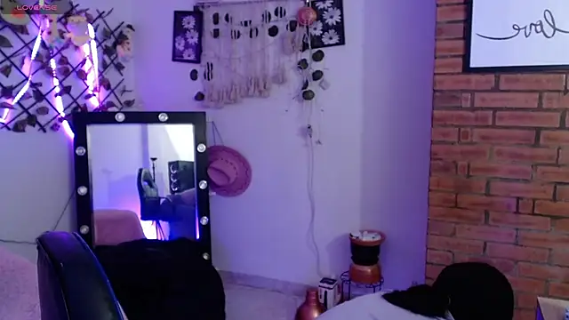 isa bunny18 online show from 7, 10, 2025