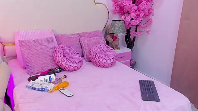 ZendayaRosse online show from 29, 4, 2026