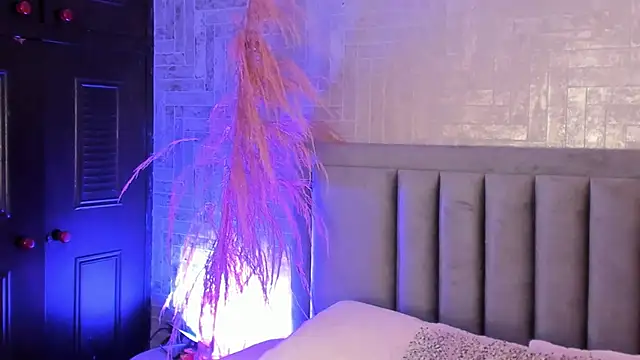 EmmaBlossom online show from 27, 11, 2025