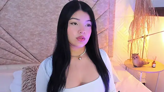 EmmaBlossom online show from 18, 12, 2025