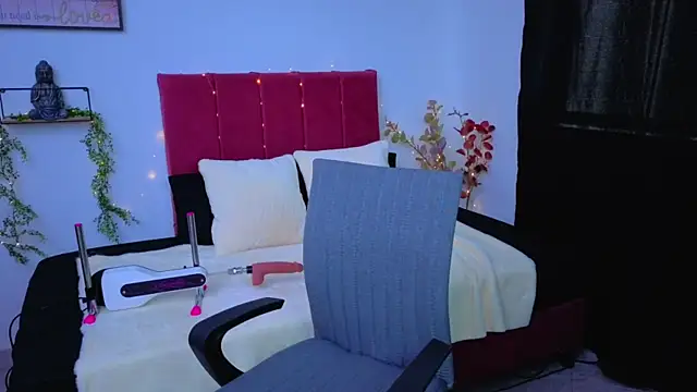 pequitasmedusa9 online show from 26, 9, 2025