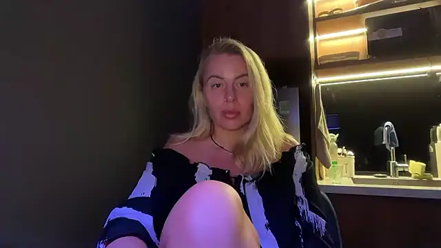 Snapshot of Miravynn chatting on 25, 2, 2026 Miravynn online show from 25, 2, 2026