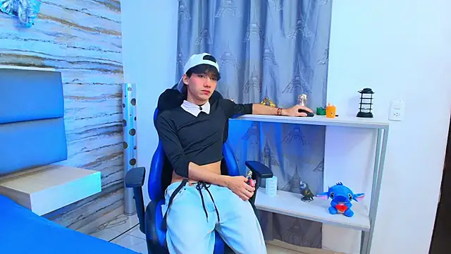 Lovers 21 online show from 15, 10, 2025