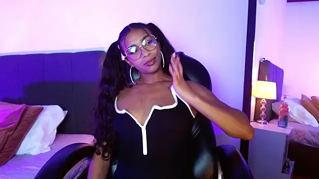 SashaBowei online show from 4, 11, 2025