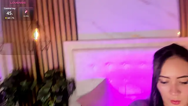 Snapshot of Honey_noir chatting on 3, 12, 2025 Honey noir online show from 3, 12, 2025