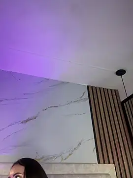 Snapshot of Honey_noir chatting on 16, 12, 2025 Honey noir online show from 16, 12, 2025