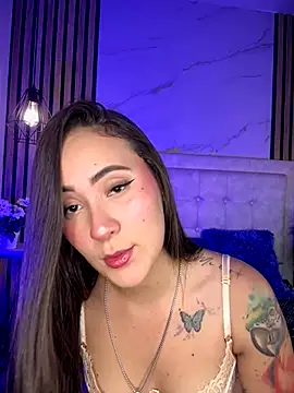 Snapshot of Honey_noir chatting on 19, 12, 2025 Honey noir online show from 19, 12, 2025