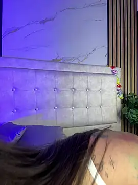 Snapshot of Honey_noir chatting on 10, 1, 2026 Honey noir online show from 10, 1, 2026