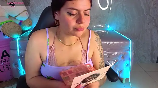 Snapshot of draviana_a_ chatting on 17, 2, 2026 draviana a online show from 17, 2, 2026