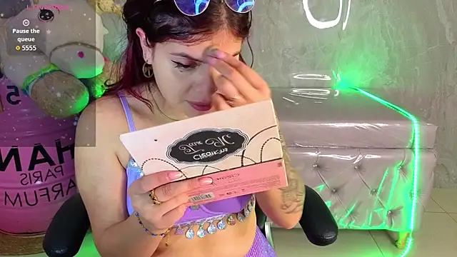 Snapshot of draviana_a_ chatting on 22, 2, 2026 draviana a online show from 22, 2, 2026