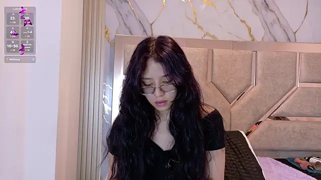 Abrilmirren online show from 23, 4, 2026