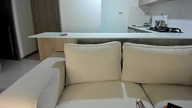 Snapshot of val69_ chatting on 9, 10, 2025 val69 online show from 9, 10, 2025