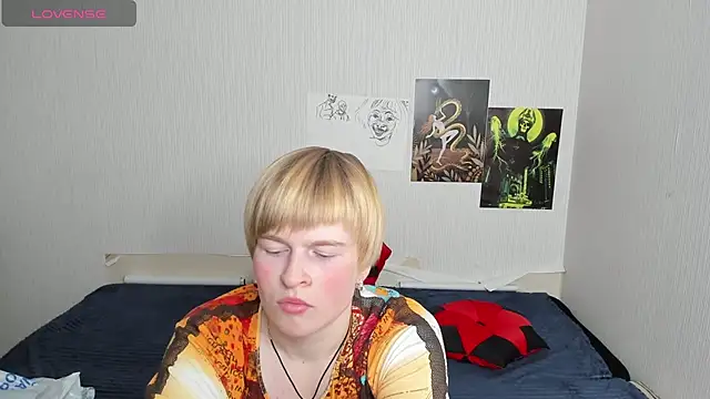 Cattie w  online show from 20, 11, 2025