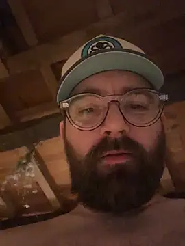 Snapshot of straight2fucked chatting on 9, 3, 2026 straight2fucked online show from 9, 3, 2026