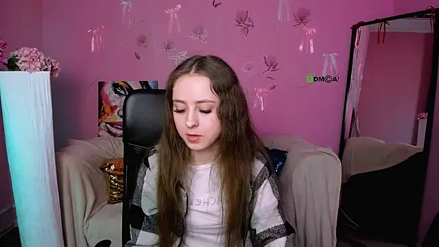 rebecca smile online show from 20, 4, 2026