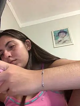 Snapshot of larj021bb chatting on 21, 2, 2026 larj021bb online show from 21, 2, 2026