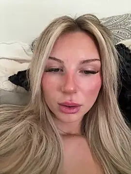 blondeeee online show from 23, 4, 2026