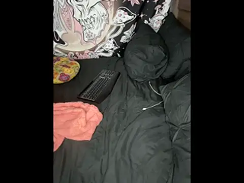 NeliaHexxen online show from 5, 12, 2025