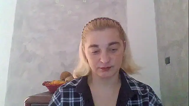 GoldenAngelMilf online show from 3, 2, 2026