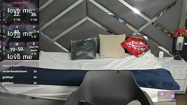 GabySweett  online show from 12, 10, 2025