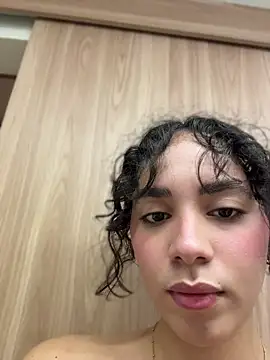 Capricho 01 online show from 27, 4, 2026