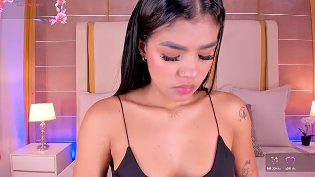 NaylaGrey online show from 17, 11, 2025