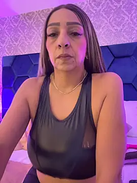Angelina Roa online show from 6, 7, 2026