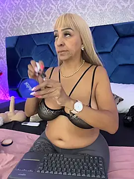 Angelina Roa online show from 4, 8, 2026