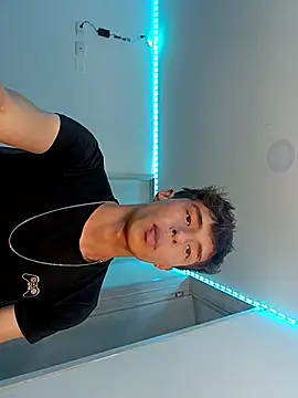 Snapshot of Ivonnybonn chatting on 11, 10, 2025 Ivonnybonn online show from 11, 10, 2025