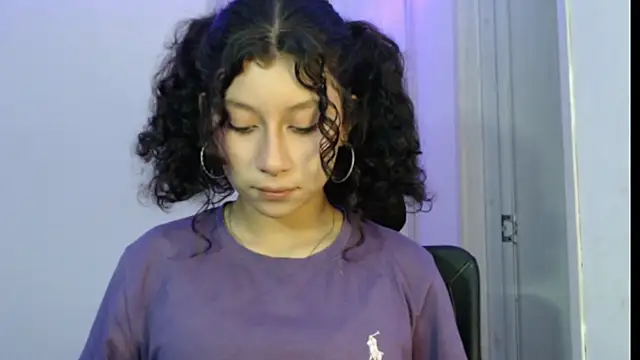 Snapshot of Ivonnybonn chatting on 16, 10, 2025 Ivonnybonn online show from 16, 10, 2025