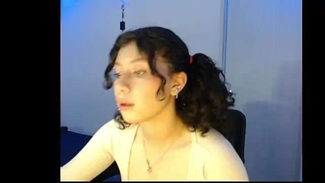 Snapshot of Ivonnybonn chatting on 26, 10, 2025 Ivonnybonn online show from 26, 10, 2025