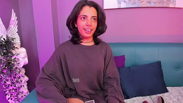 Snapshot of Alessiia__ chatting on 18, 11, 2025 Alessiia online show from 18, 11, 2025