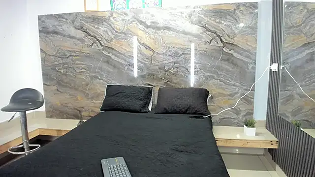 Chanel-munoz online show from 6, 11, 2025