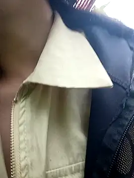 bree-zz online show from 2, 2, 2026