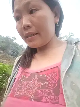 bree-zz online show from 14, 4, 2026