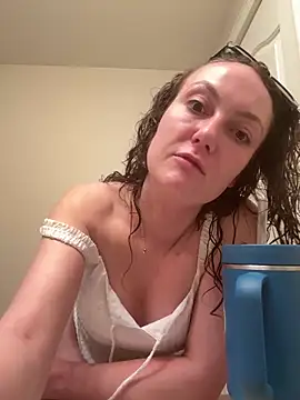 sexybriiiixoxo online show from 25, 6, 2026