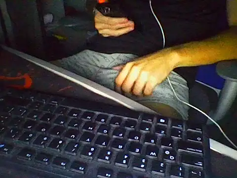 Snapshot of AlbertoRuiz086 chatting on 14, 10, 2025 AlbertoRuiz086 online show from 14, 10, 2025