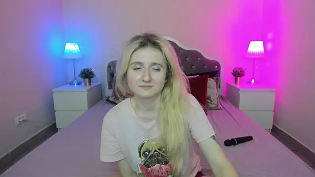 CamillaDreamer online show from 3, 12, 2025