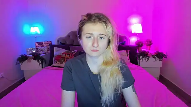 CamillaDreamer online show from 5, 1, 2026