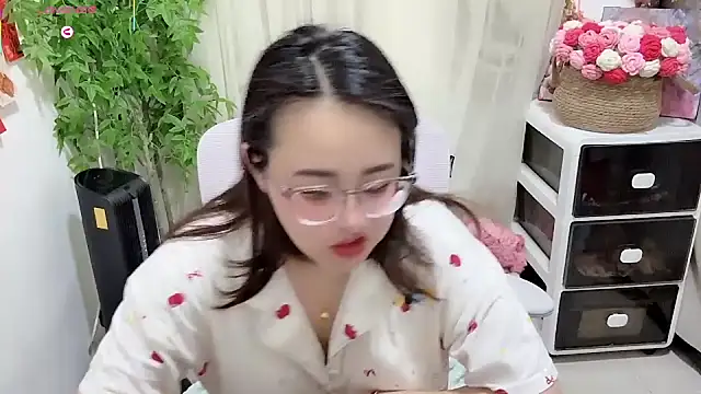 NEWONETO online show from 27, 4, 2026