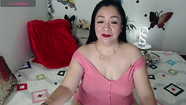 yourhornyjuliettee online show from 27, 4, 2026