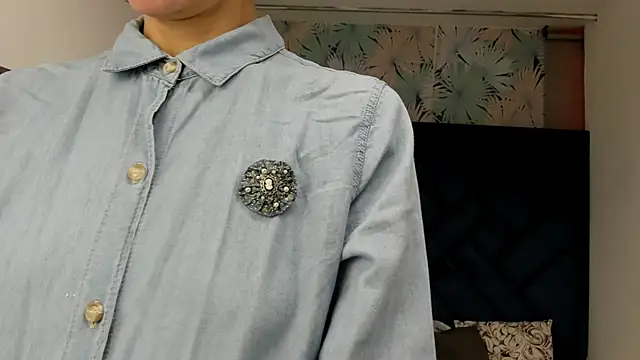 Valery More   online show from 21, 10, 2025