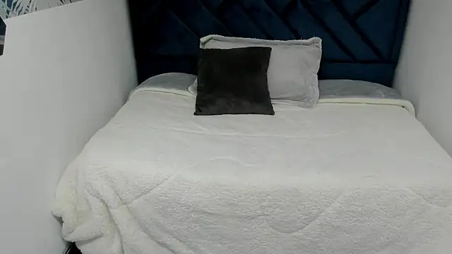 Valery More   online show from 26, 11, 2025