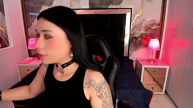 SusanVilla online show from 3, 12, 2025