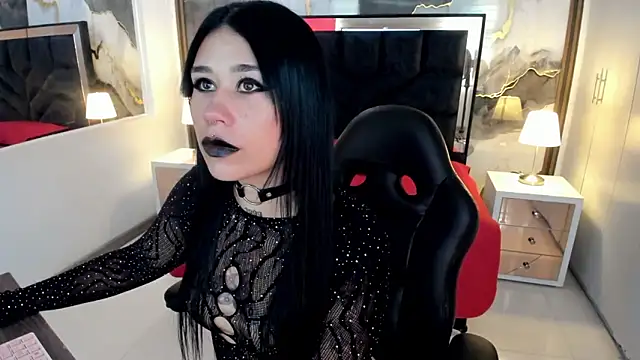 SusanVilla online show from 9, 4, 2026