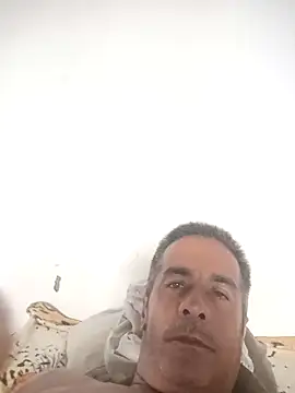 Snapshot of marcioazevedo chatting on 8, 3, 2026 marcioazevedo online show from 8, 3, 2026