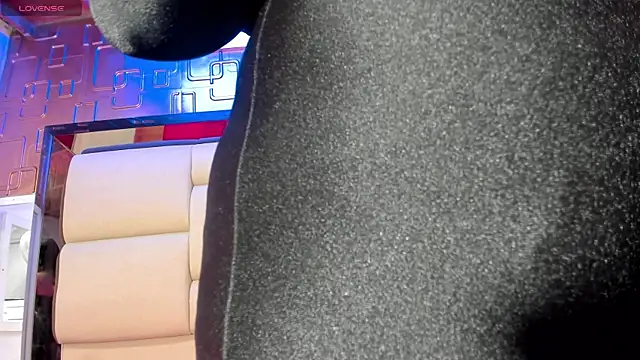 violet milleer online show from 9, 10, 2025