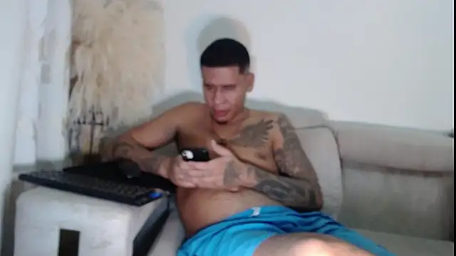 Snapshot of Adrew_fox chatting on 3, 10, 2025 Adrew fox online show from 3, 10, 2025